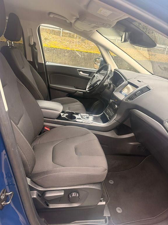Gebraucht Ford S-MAX Titanium 150 PS (110 kW) 2019 Blau Van / Kleinbus