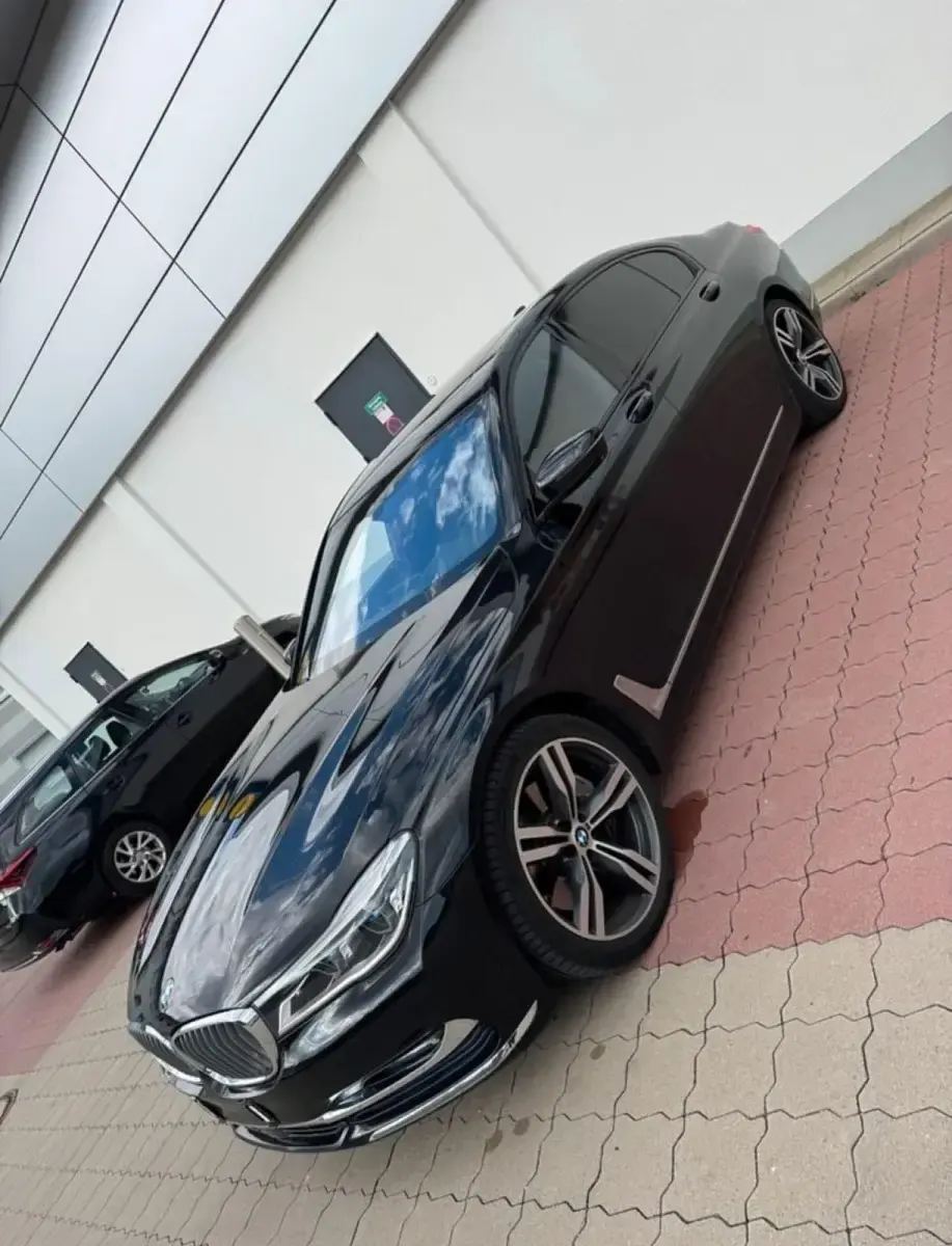 Gebraucht BMW 750L 450 PS (330 kW) 2015 Schwarz Limousine