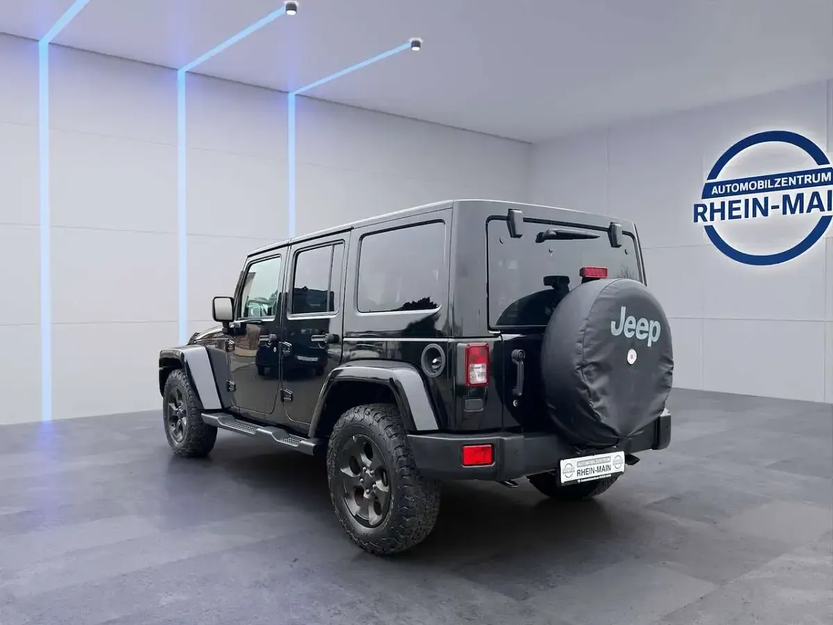 Gebraucht Jeep Wrangler Sahara 200 PS (147 kW) 2016 Schwarz SUV