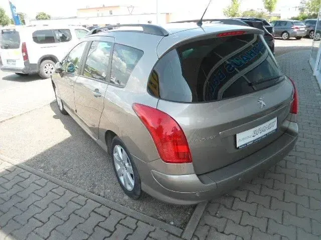 Gebraucht Peugeot 308 SW Active 120 PS (88 kW) 2013 Grau Kombi