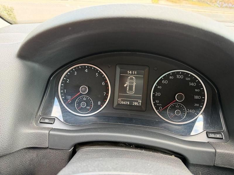 Gebraucht VW Tiguan 122 PS (89 kW) 2011 Schwarz SUV