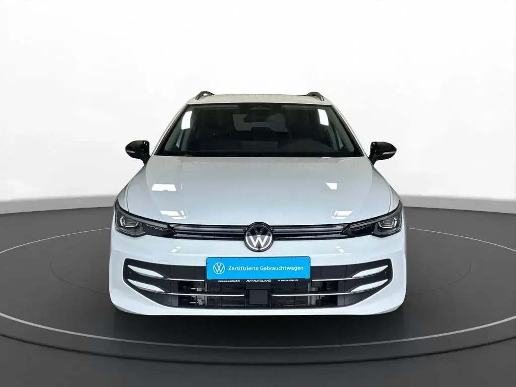 Gebraucht VW Golf VIII Goal 150 PS (110 kW) 2025 Pure white Kombi