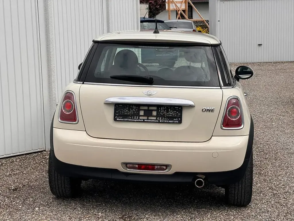 Gebraucht Mini Cooper 98 PS (72 kW) 2012 Weiß Kleinwagen