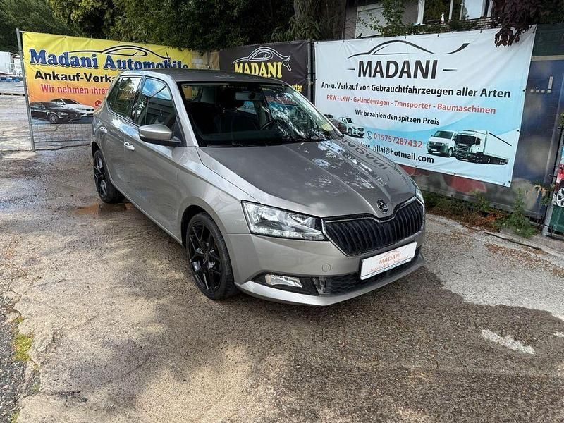Beige Gebraucht 2019 Skoda Fabia Ambition Limousine | 6.900 € (Superpreis) - Bild 1/4