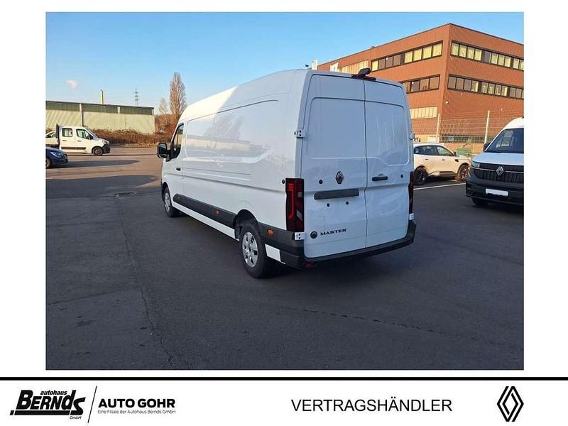 Nowe Renault Master 150 KM (110 kW) 2026 Biały Minivan