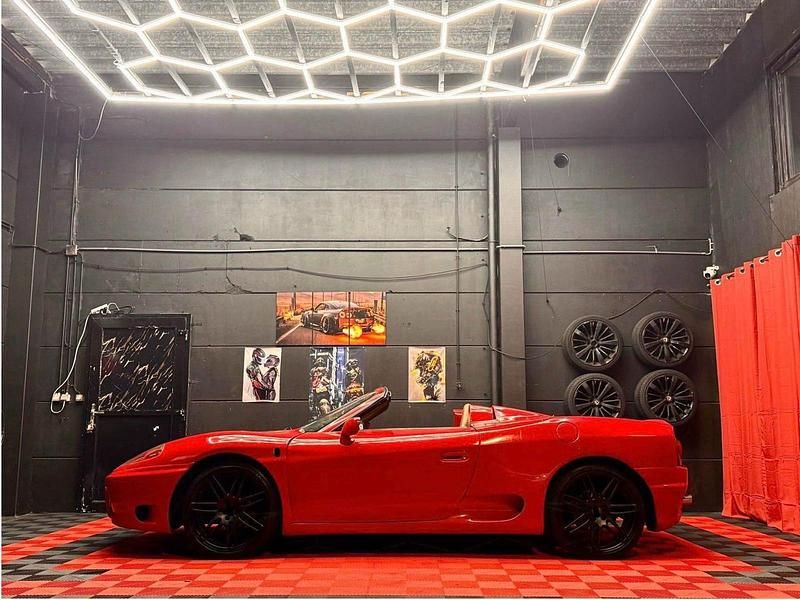 Gebraucht Toyota MR2 140 PS (102 kW) 2000 Rot Cabrio