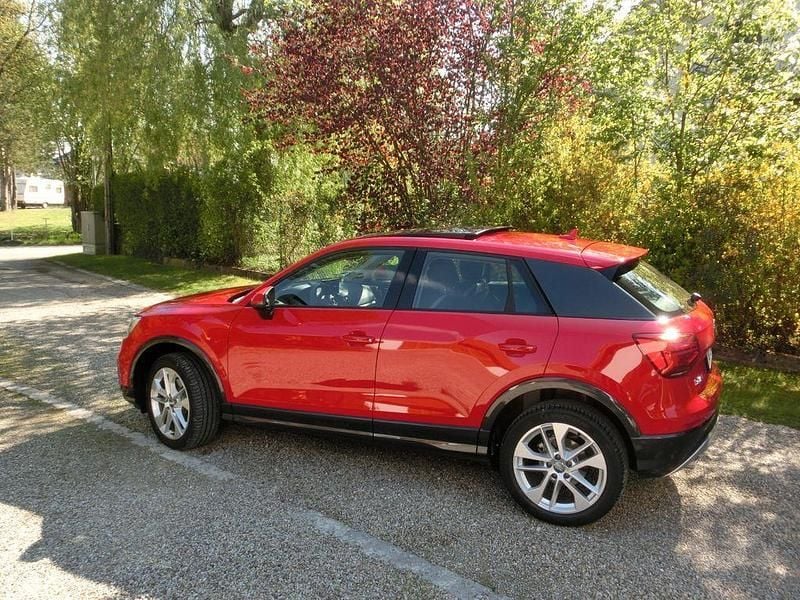 Rot Gebraucht 2017 Audi Q2 Sport SUV | 15.600 € (Fairer Preis) - Bild 1/2