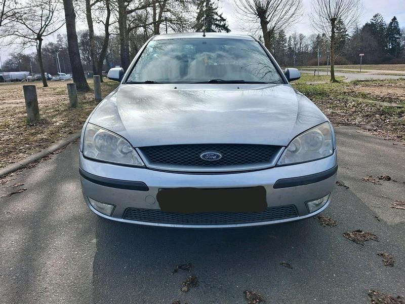 Gebraucht Ford Mondeo 110 PS (80 kW) 2002 Grau Limousine