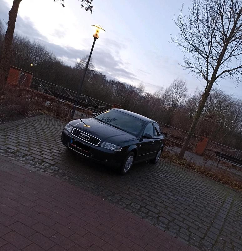 Gebraucht Audi A4 Comfort 102 PS (75 kW) 2002 Schwarz Limousine