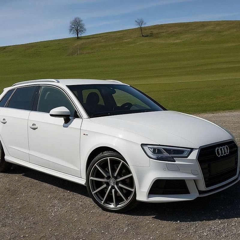 Gebraucht 2018 Audi A3 Sport Limousine | 32.500 € - Bild 1/4