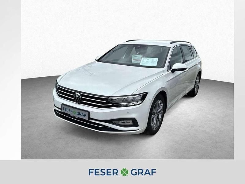 Oryxwhite perlmutteffekt Gebraucht 2022 VW Passat Business Kombi | 26.450 € (Fairer Preis) - Bild 1/4