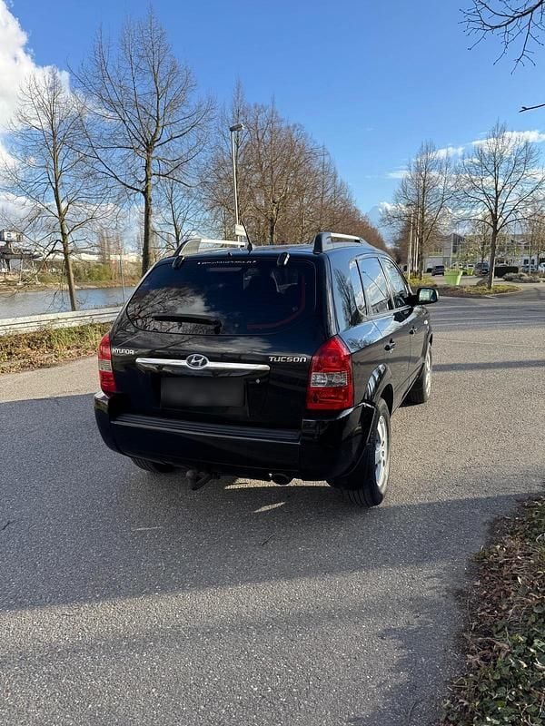Gebraucht Hyundai Tucson 141 PS (103 kW) 2008 Schwarz SUV