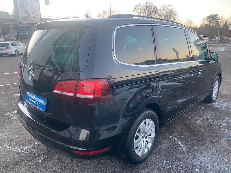 Gebraucht VW Sharan Comfortline 184 PS (135 kW) 2017 Schwarz Van / Kleinbus