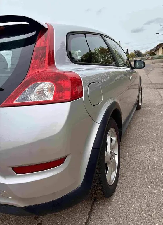 Gebraucht Volvo C30 Momentum 114 PS (83 kW) 2011 Silber Kleinwagen