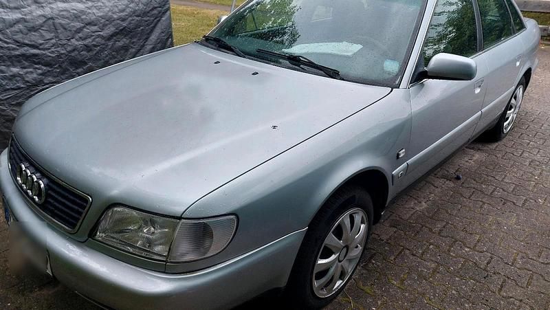 Grau Gebraucht 1996 Audi A6 Limousine | 4.000 € (Fairer Preis) - Bild 1/4