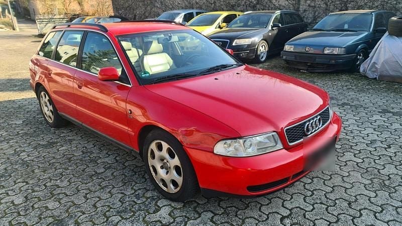 Gebraucht Audi A4 S-Line 165 PS (121 kW) 1998 Rot Kombi