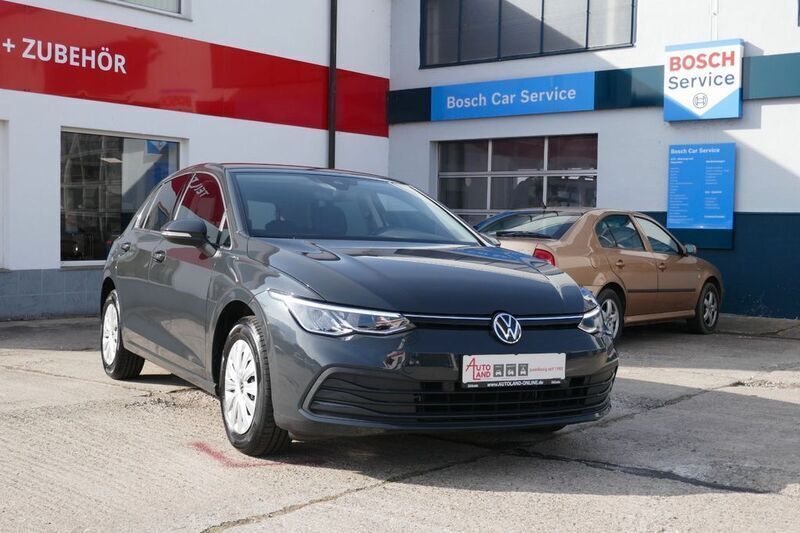 Uranograu Gebraucht 2022 VW Golf VIII Limousine | 19.990 € (Superpreis) - Bild 1/4