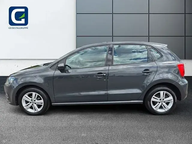 Gebraucht VW Polo Trendline 60 PS (44 kW) 2015 Grau Kleinwagen