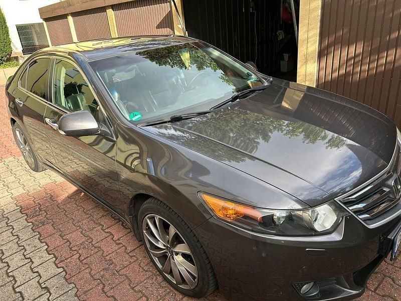 Gebraucht 2010 Honda Accord Executive Limousine | 6.800 € (Guter Preis) - Bild 1/4