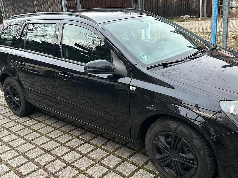 Gebraucht Opel Astra 105 PS (77 kW) 2006 Schwarz Kombi