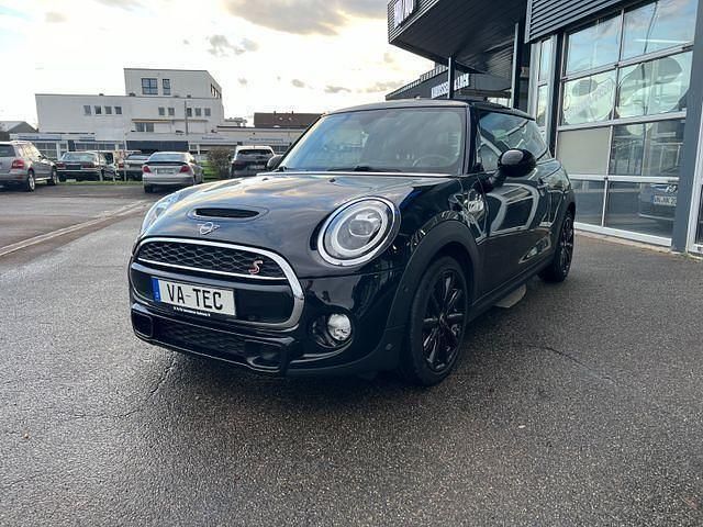 Gebraucht Mini Cooper S Coupé 192 PS (141 kW) 2019 Midnight black metallic Coupé