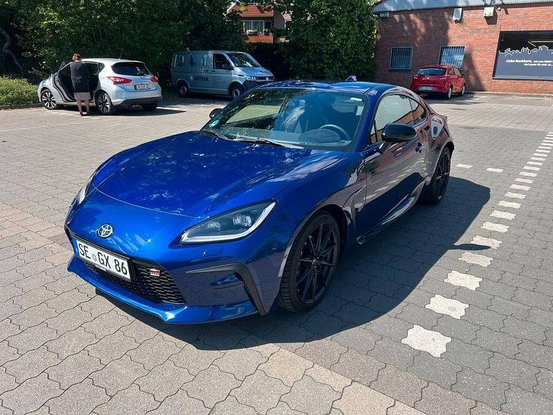 Blau Gebraucht 2023 Toyota GR86 Coupé | 38.500 € - Bild 1/4