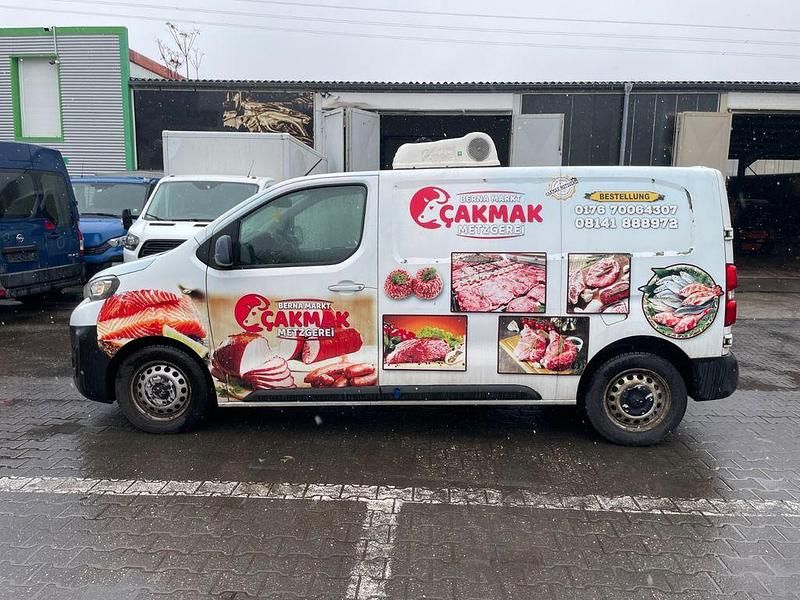 Gebraucht Peugeot Expert Premium 122 PS (89 kW) 2018 Blanc banquise Van