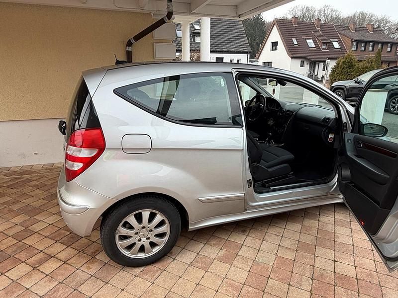 Gebraucht Mercedes A160 82 PS (60 kW) 2005 Silber Kleinwagen