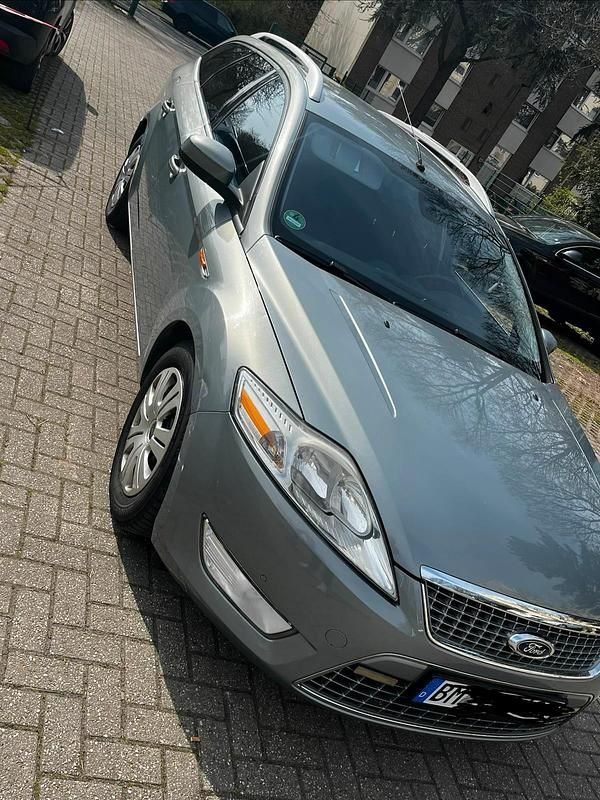 Gebraucht Ford Mondeo 140 PS (102 kW) 2008 Grau Kombi