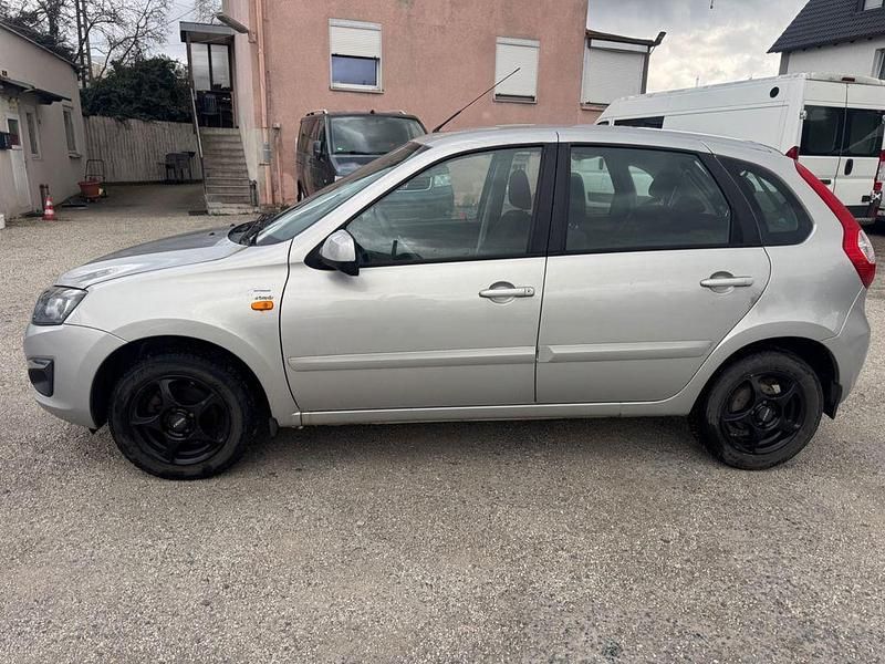 Gebraucht Lada Kalina 98 PS (72 kW) 2018 Silber Limousine