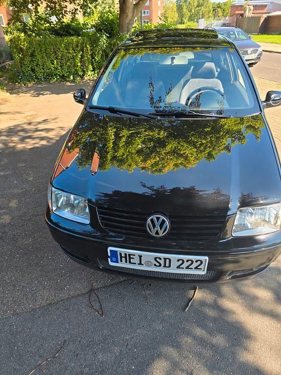 Schwarz Gebraucht 2001 VW Polo Edition Limousine | 850 € (Guter Preis) - Bild 1/4