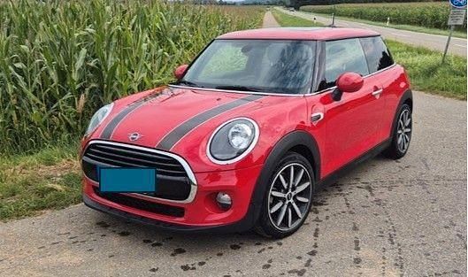 Rot Gebraucht 2018 Mini Cooper Kleinwagen | 15.900 € (Superpreis) - Bild 1/4
