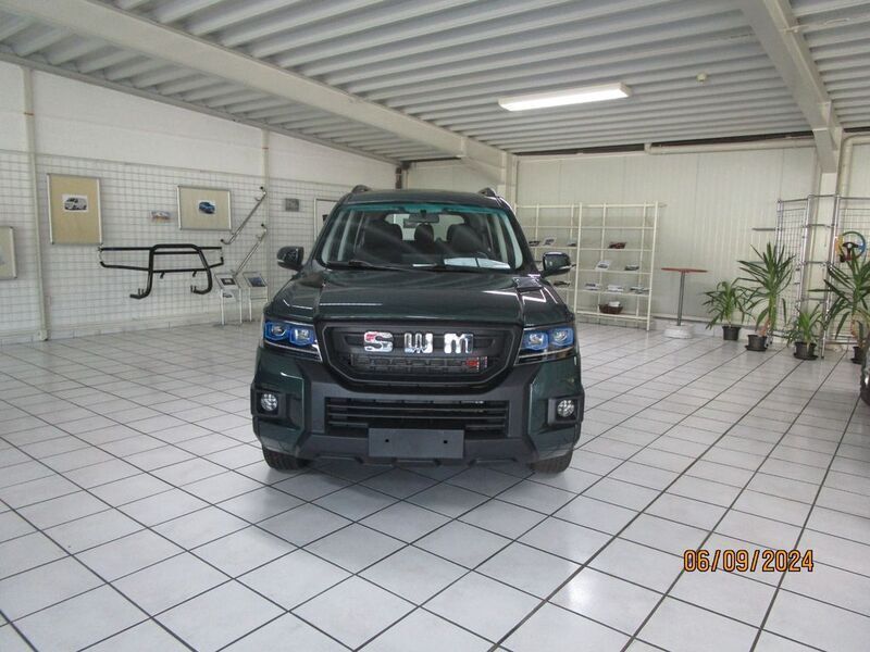 Grün Gebraucht 2024 SWM G03 SUV | 18.500 € (Teuer) - Bild 1/4