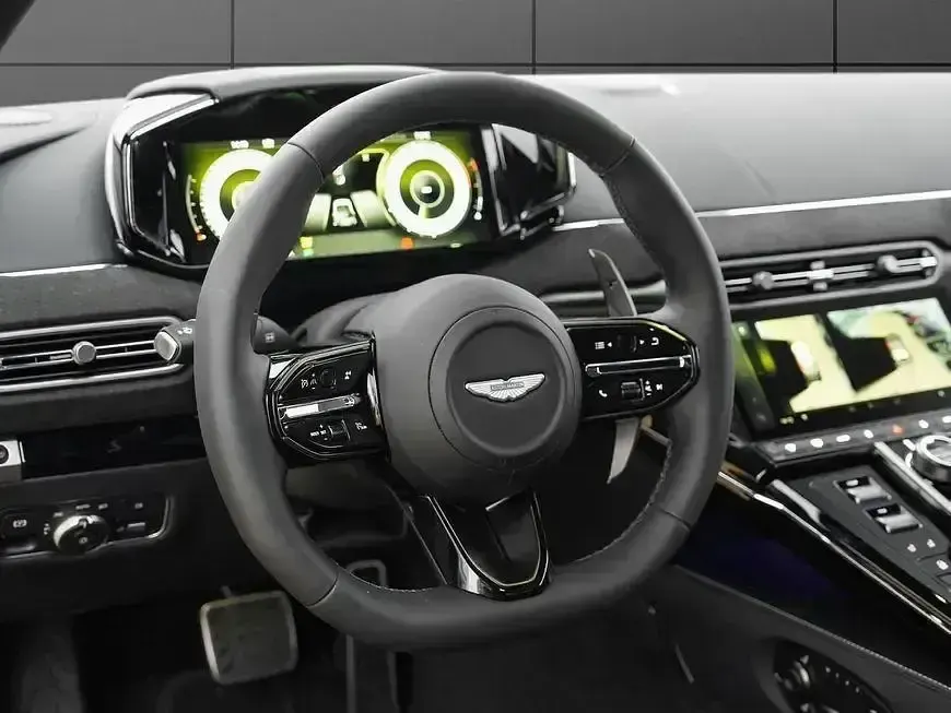 Neu Aston Martin V8 Vantage 665 PS (489 kW) 2025 Schwarz Cabrio
