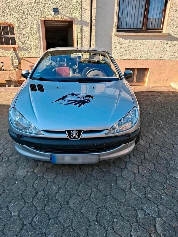 Gebraucht Peugeot 206 CC 109 PS (80 kW) 2001 Silber Cabrio