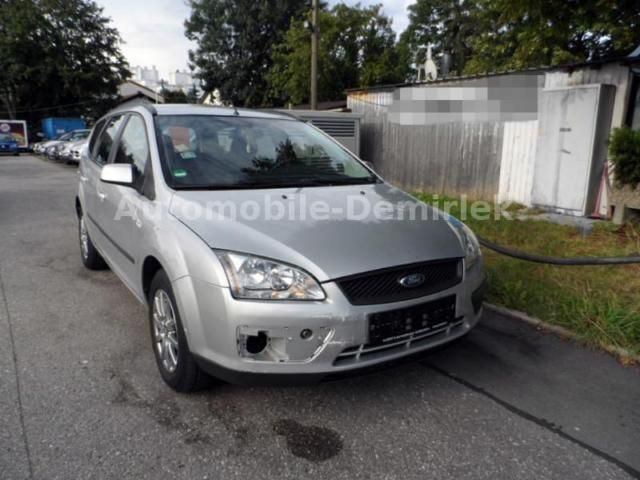 Gebraucht Ford Focus 109 PS (80 kW) 2006 Silber metallic Kombi