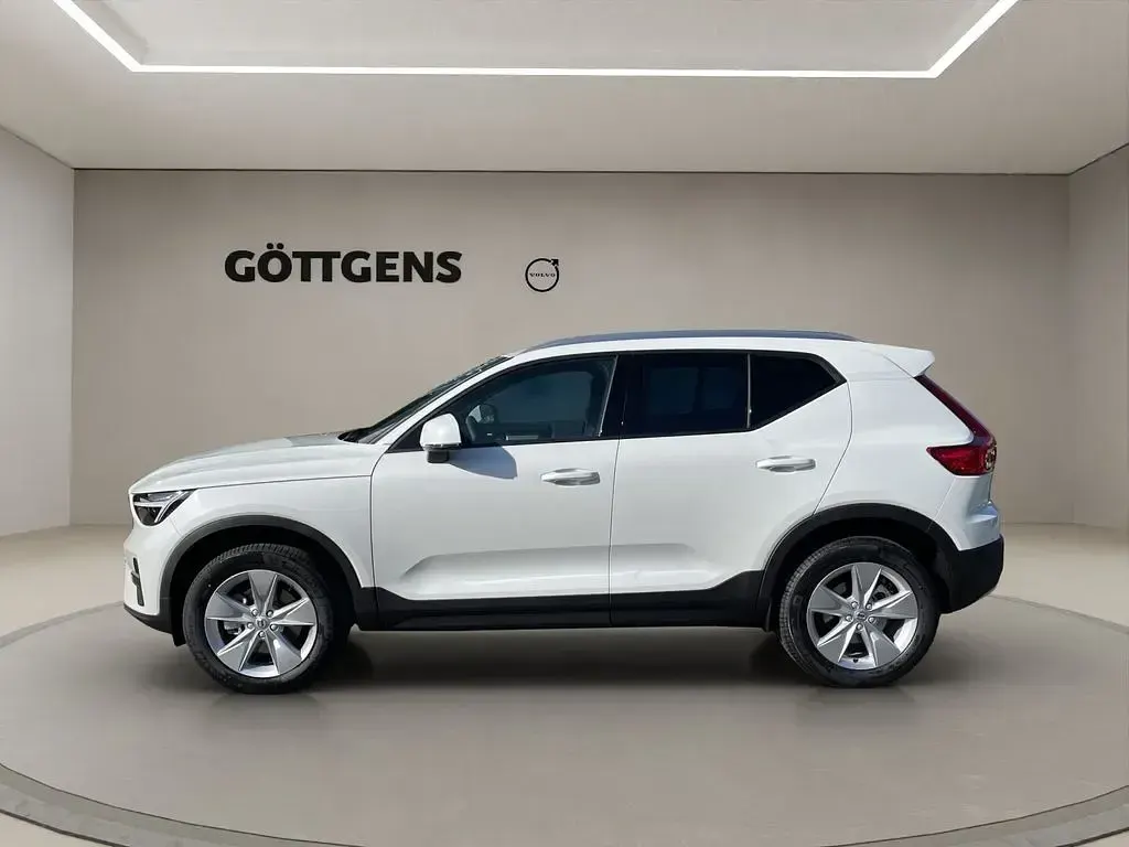 Gebraucht Volvo XC40 Core 163 PS (119 kW) 2026 Weiß SUV
