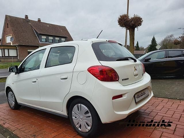 Usado Mitsubishi Space Star Edition 71 HP (52 kW) 2019 Branco Sedan