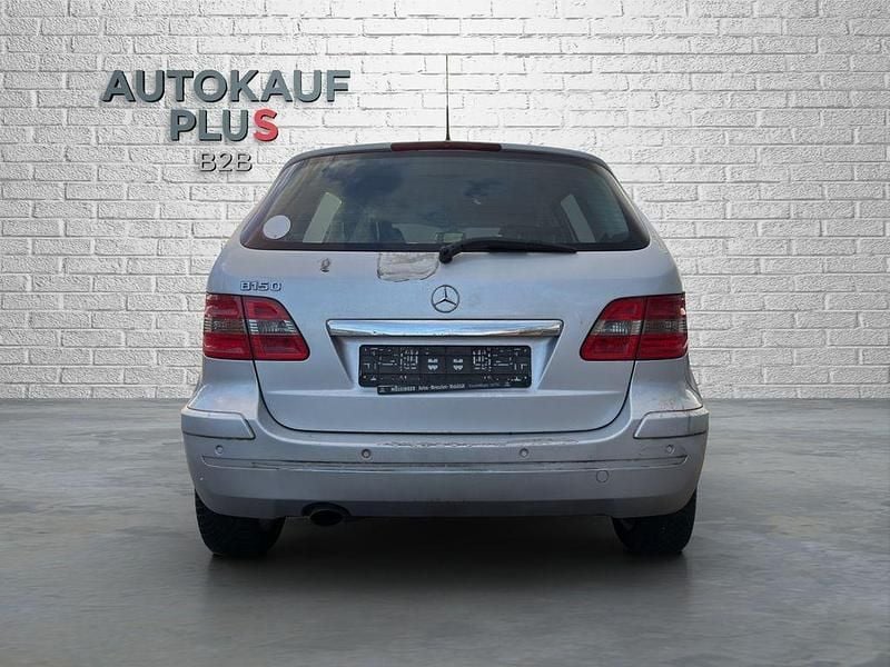 Usata Mercedes B150 95 CV (69 kW) 2008 Argento Monovolume