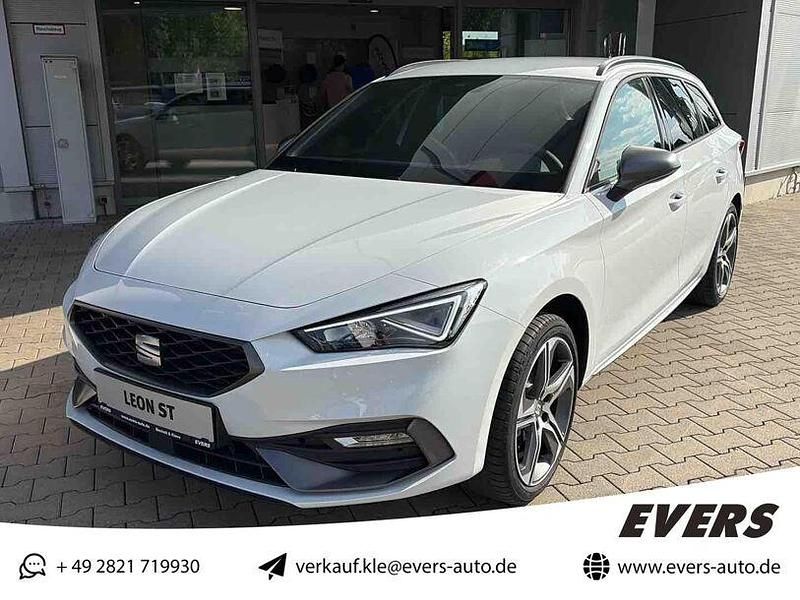 Weiss Neu 2024 Seat Leon Limousine | 35.450 € - Bild 1/4