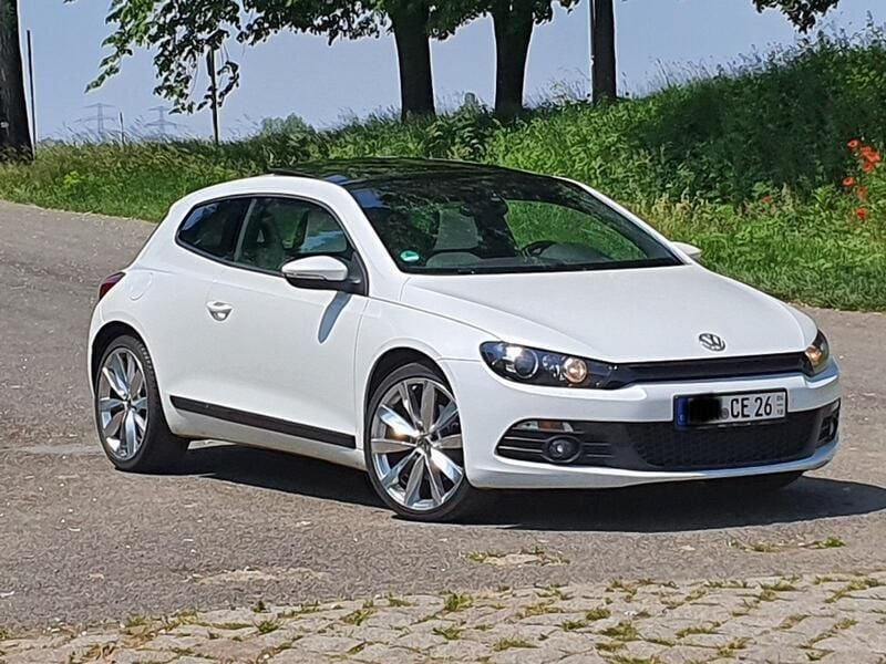 Weiß Gebraucht 2010 VW Scirocco Edition Coupé | 29.000 € - Bild 1/4