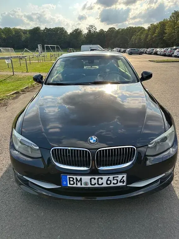 Gebraucht BMW 325 Cabriolet Shadowline 218 PS (160 kW) 2010 Schwarz Cabrio