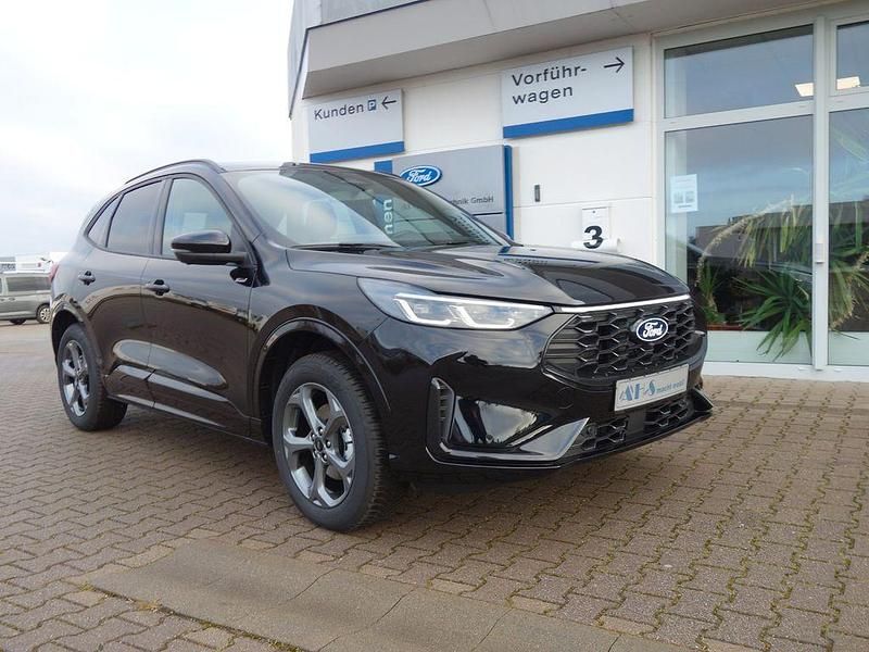 Neu Ford Kuga ST-Line 242 PS (177 kW) 2025 Schwarz SUV