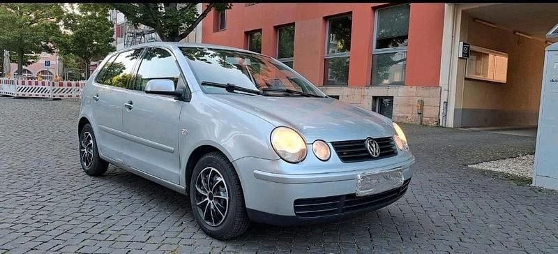 Grau Gebraucht 2003 VW Polo Kleinwagen | 1.100 € (Guter Preis) - Bild 1/4