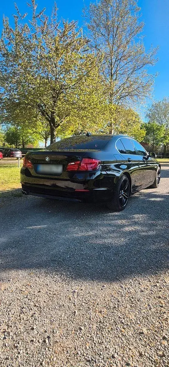 Second-hand BMW 520 Efficient Dynamics 184 CP (135 kW) 2012 Negru Berlinǎ