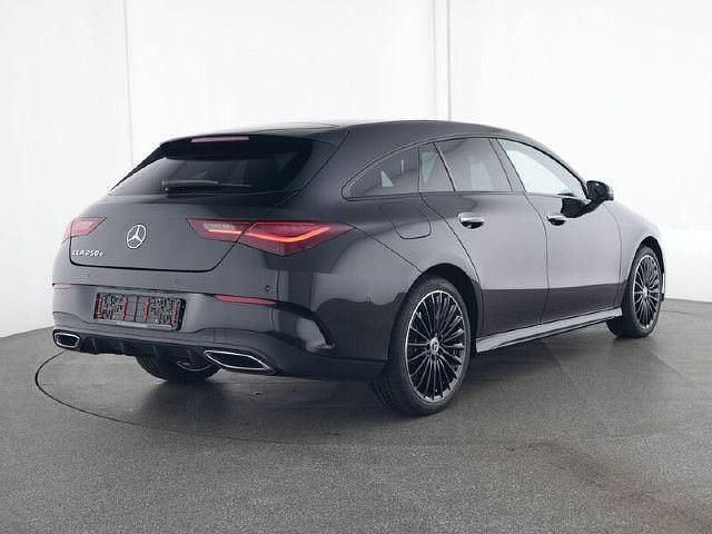Gebraucht 2024 Mercedes CLA250e Shooting Brake AMG line Kombi | 41.490 € - Bild 1/4