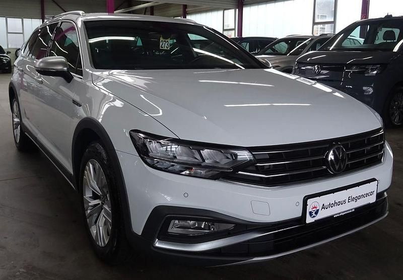 Gebraucht VW Passat Alltrack 200 PS (147 kW) 2023 Weiß Kombi