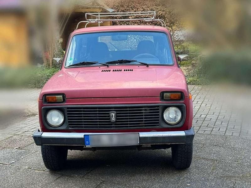 Gebraucht Lada niva 82 PS (60 kW) 2005 Rot SUV