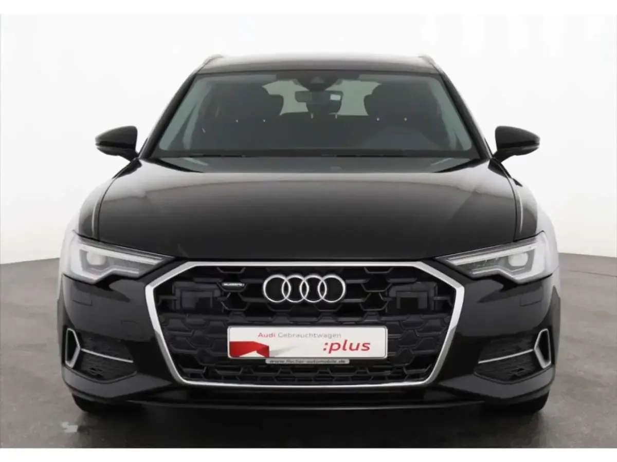 Gebraucht Audi A6 Advanced 299 PS (219 kW) 2025 Mythosschwarz metallic Kombi