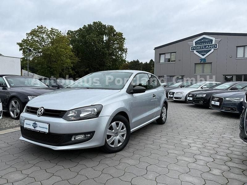 Silber Gebraucht 2010 VW Polo Trendline Limousine | 6.499 € (Fairer Preis) - Bild 1/4